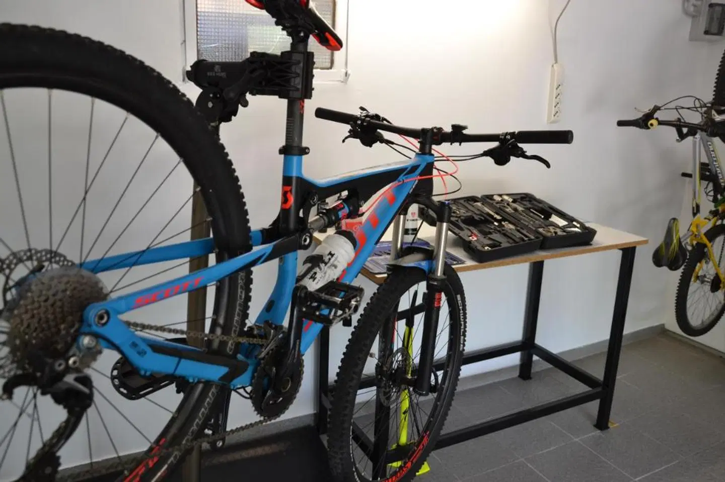 Diana SPORTS_AND_LEISURE