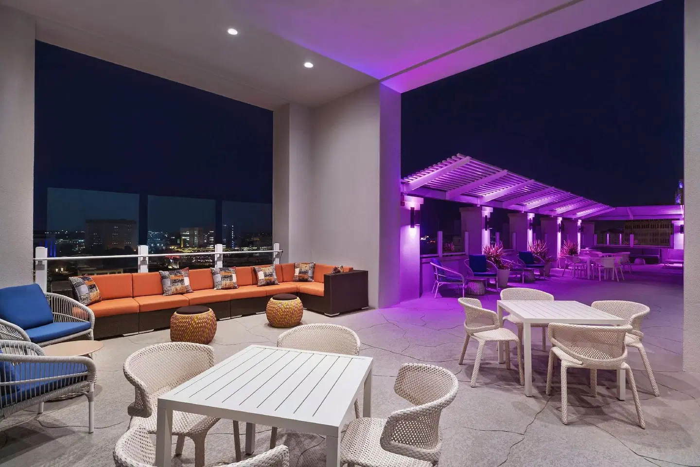 Hilton Garden Inn San Antonio Downtown BAR