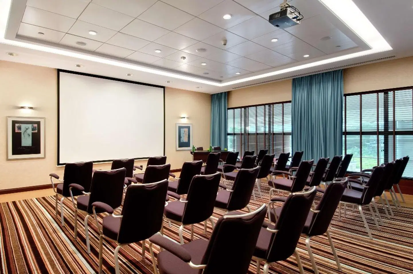 Hilton Warsaw Hotel CONFERENCE