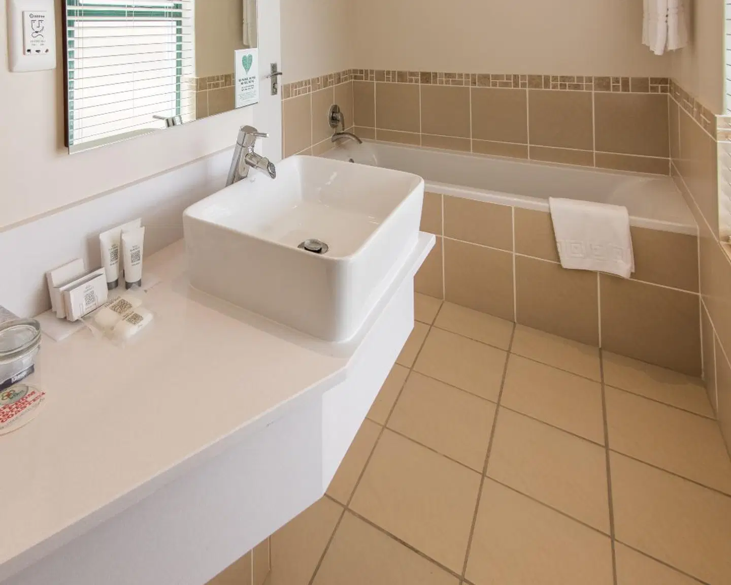 City Lodge Hotel Eastgate Badezimmer