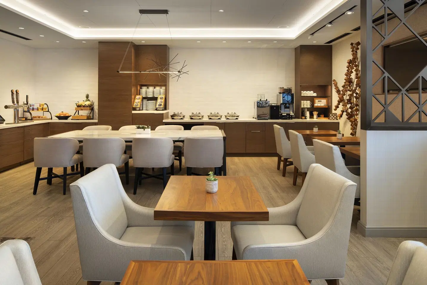 Sheraton Grand Sacramento Hotel Bar