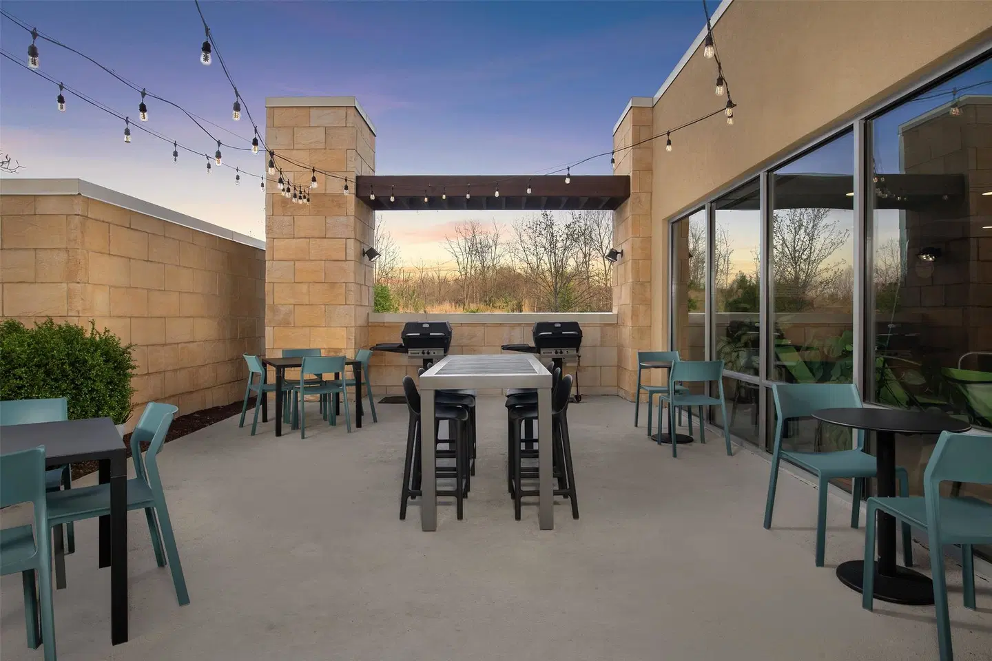 Home2 Suites by Hilton Nashville-Airport, TN Terrasse