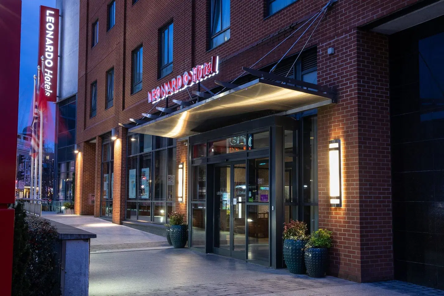 Leonardo Hotel London Watford EXTERIOR