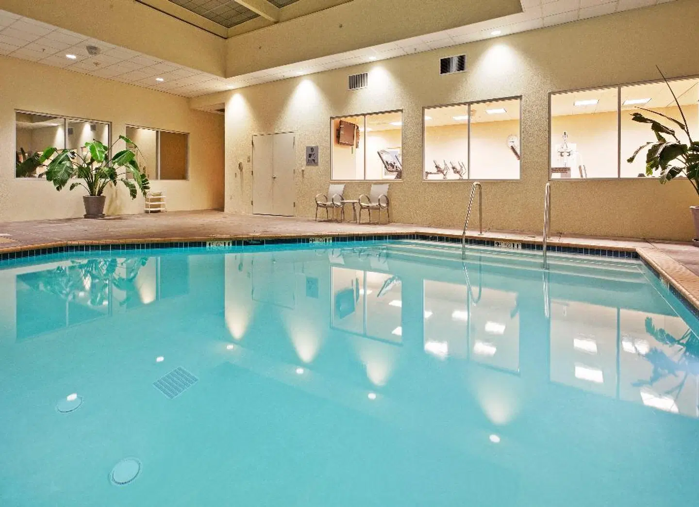 Crowne Plaza San Francisco Airport by IHG INDOOR_POOL