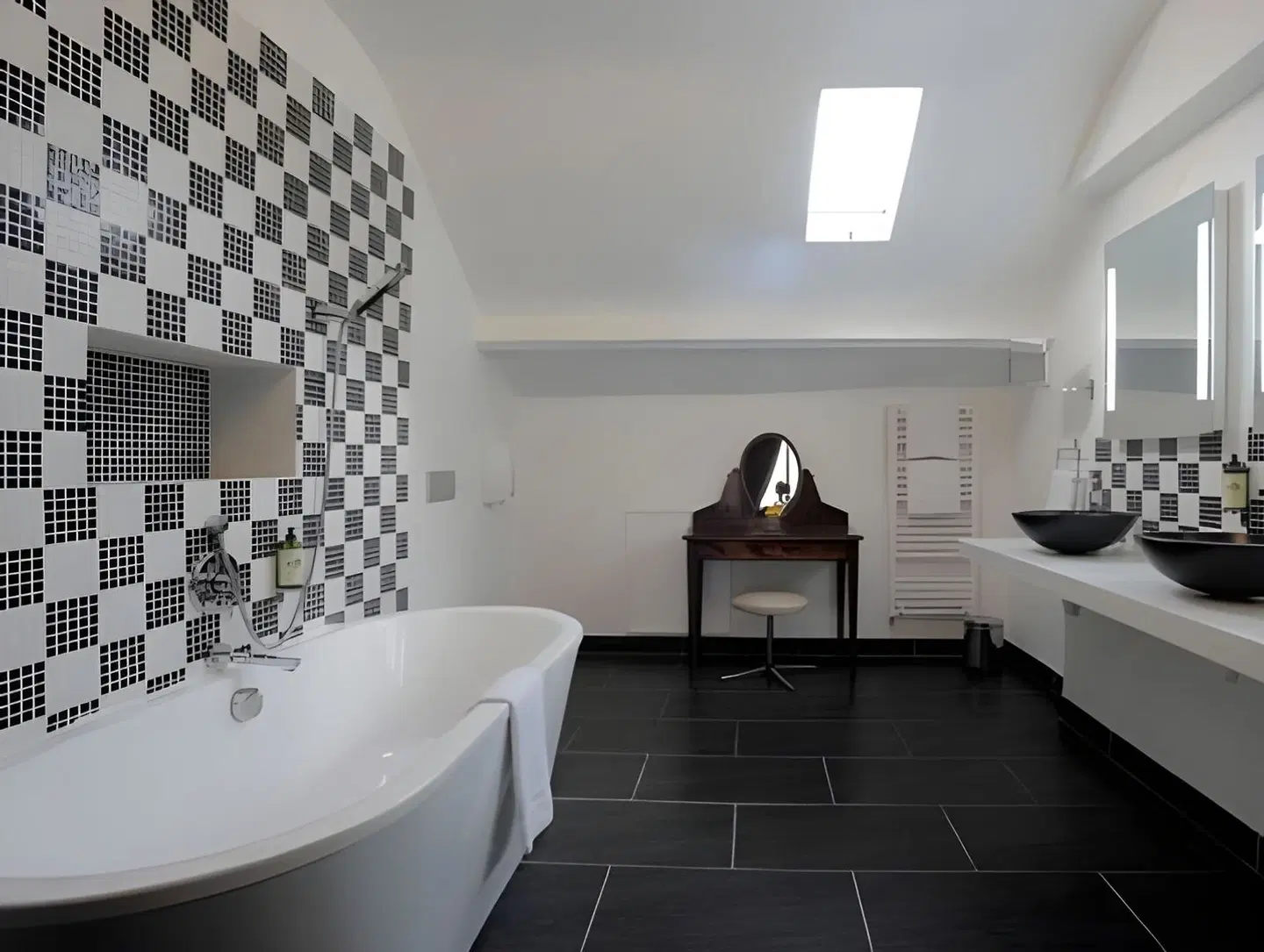 Le Grand Hôtel de Tours BATHROOM