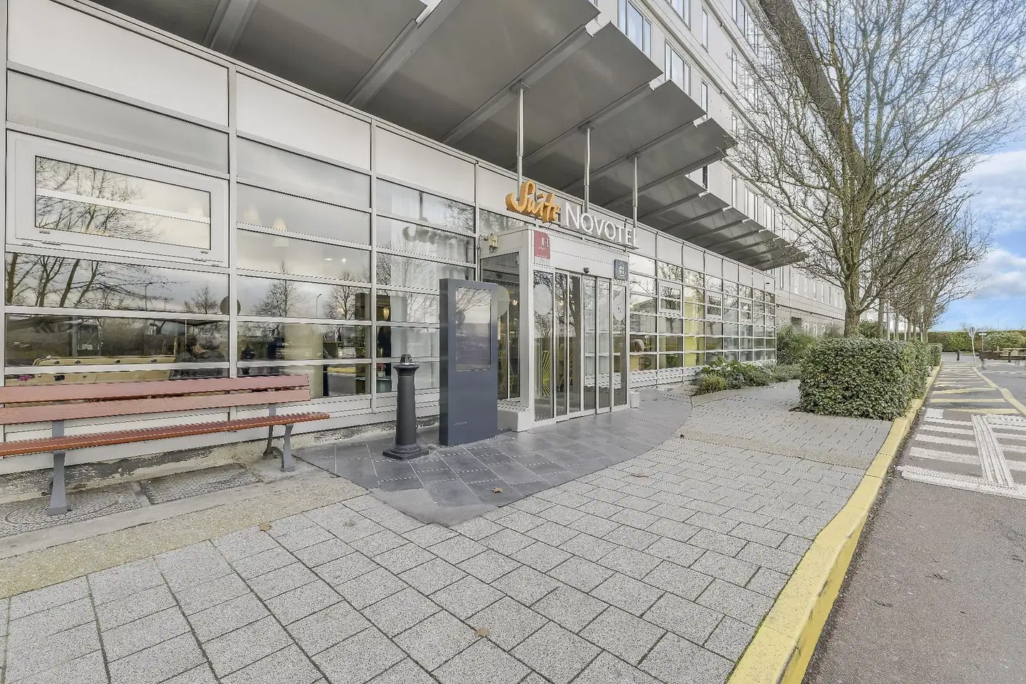 Novotel Suites Paris CDG Airport Villepinte Terrasse