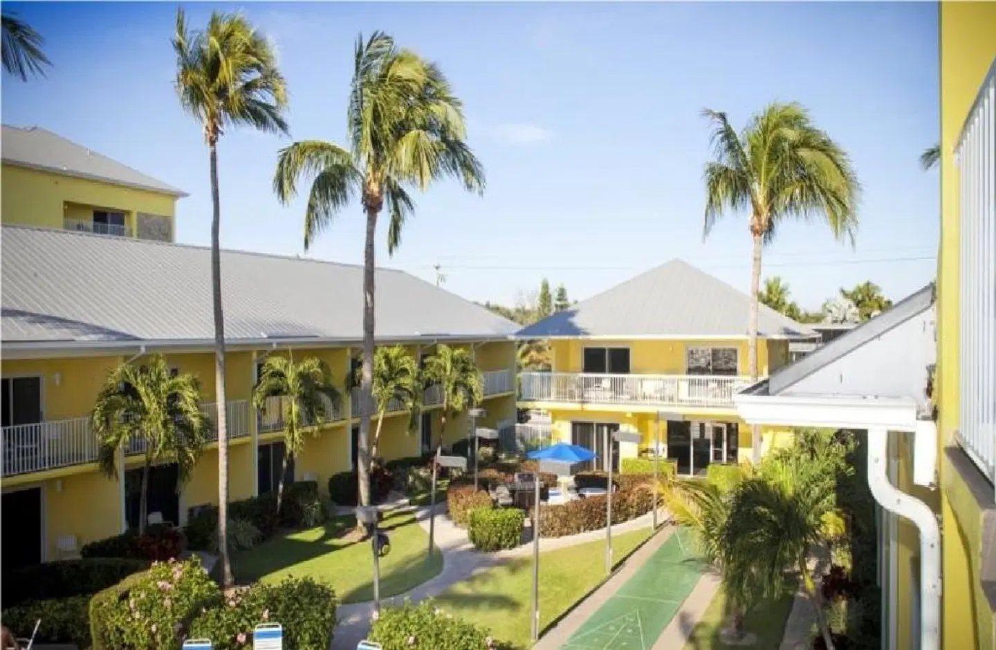 Sandpiper Gulf Resort EXTERIOR