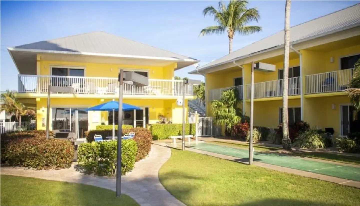 Sandpiper Gulf Resort EXTERIOR