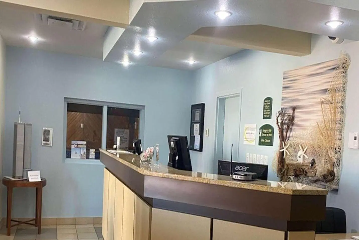 Super 8 by Wyndham Campbellton NB BAR