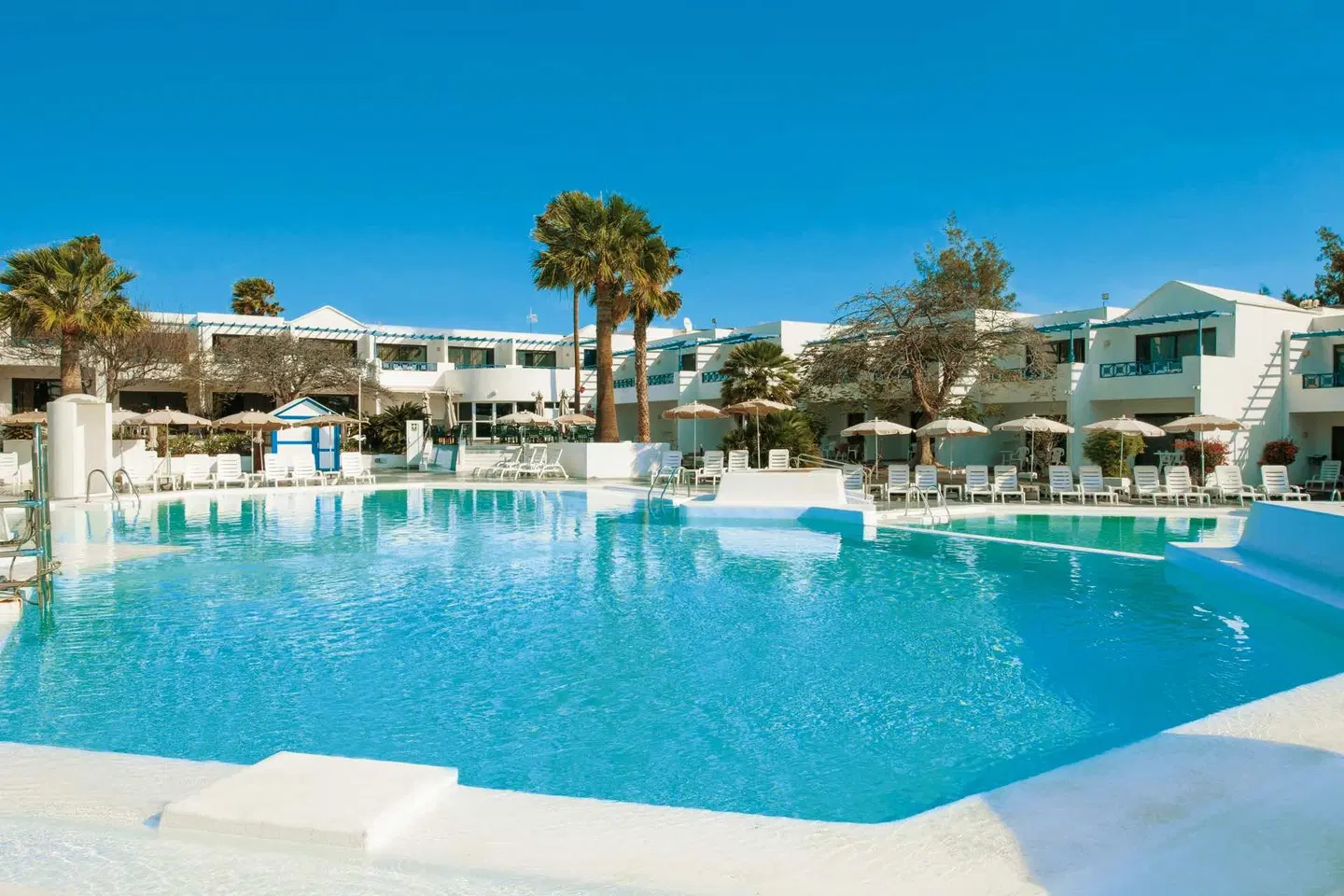 Relaxia Olivina OUTDOOR_POOL