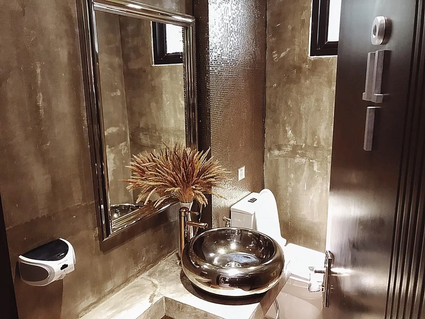 Aspira D'Andora Sukhumvit 16 BATHROOM