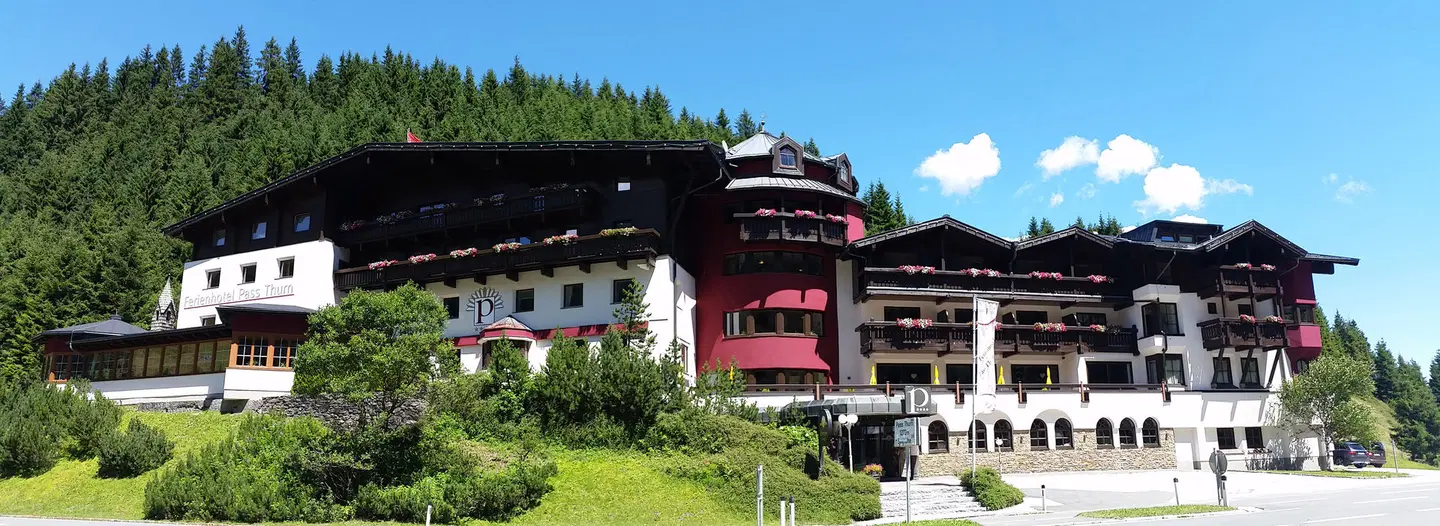Hotel Pass Thurn EXTERIOR