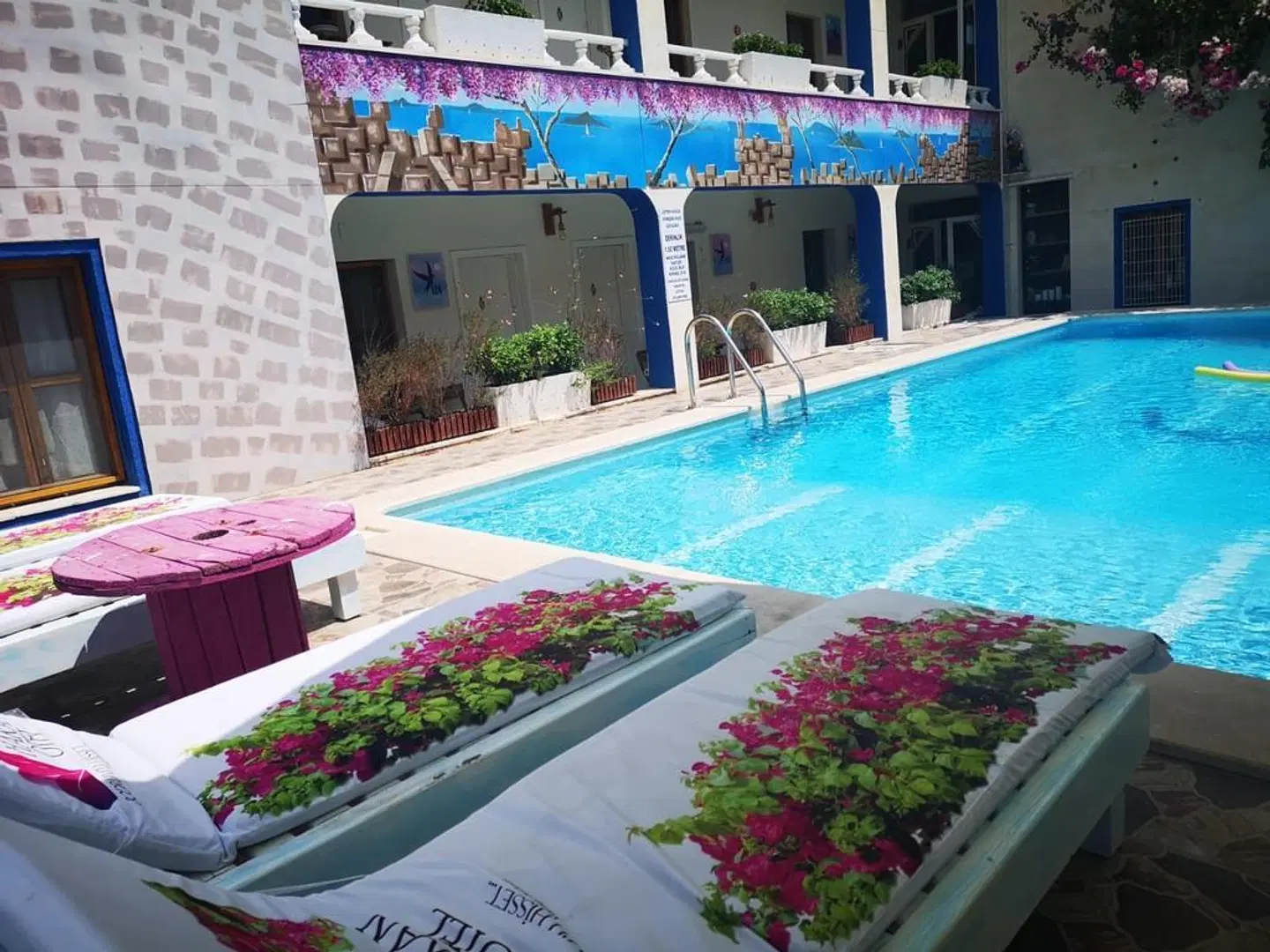 Hakan Hotel OUTDOOR_POOL