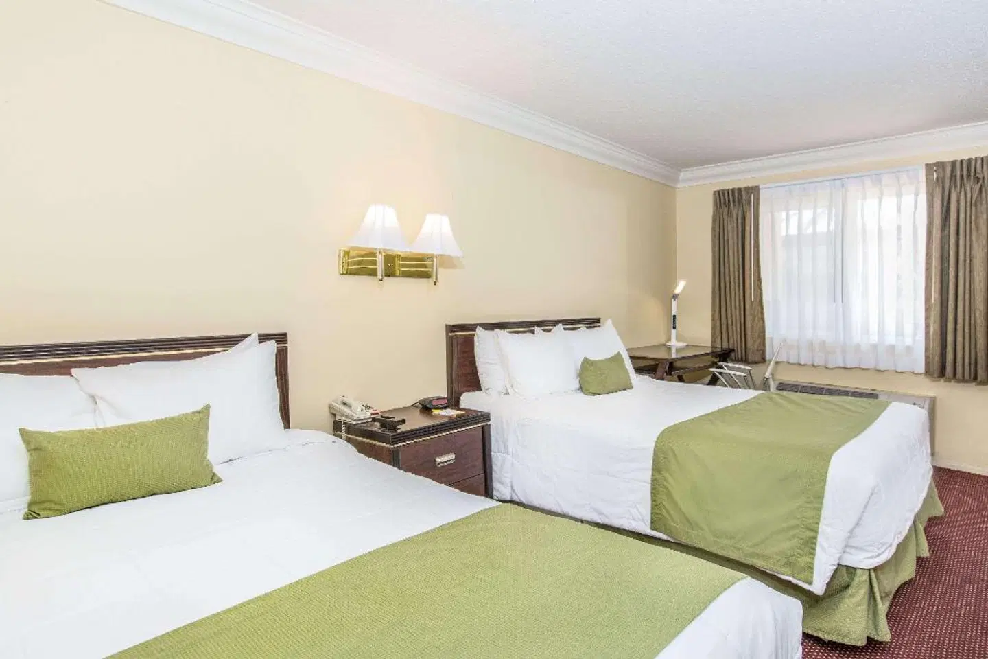 Days Inn by Wyndham Near City Of Hope ROOM_EXAMPLE