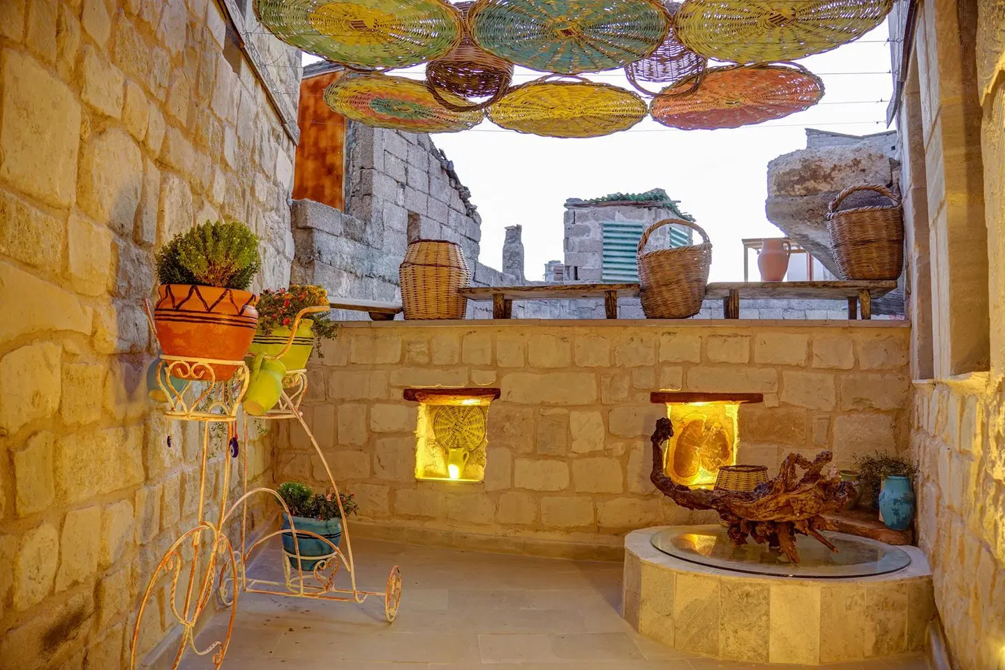 A'k-' Nare Cave Hotel -  Swimming Pool & SPA RESTAURANT