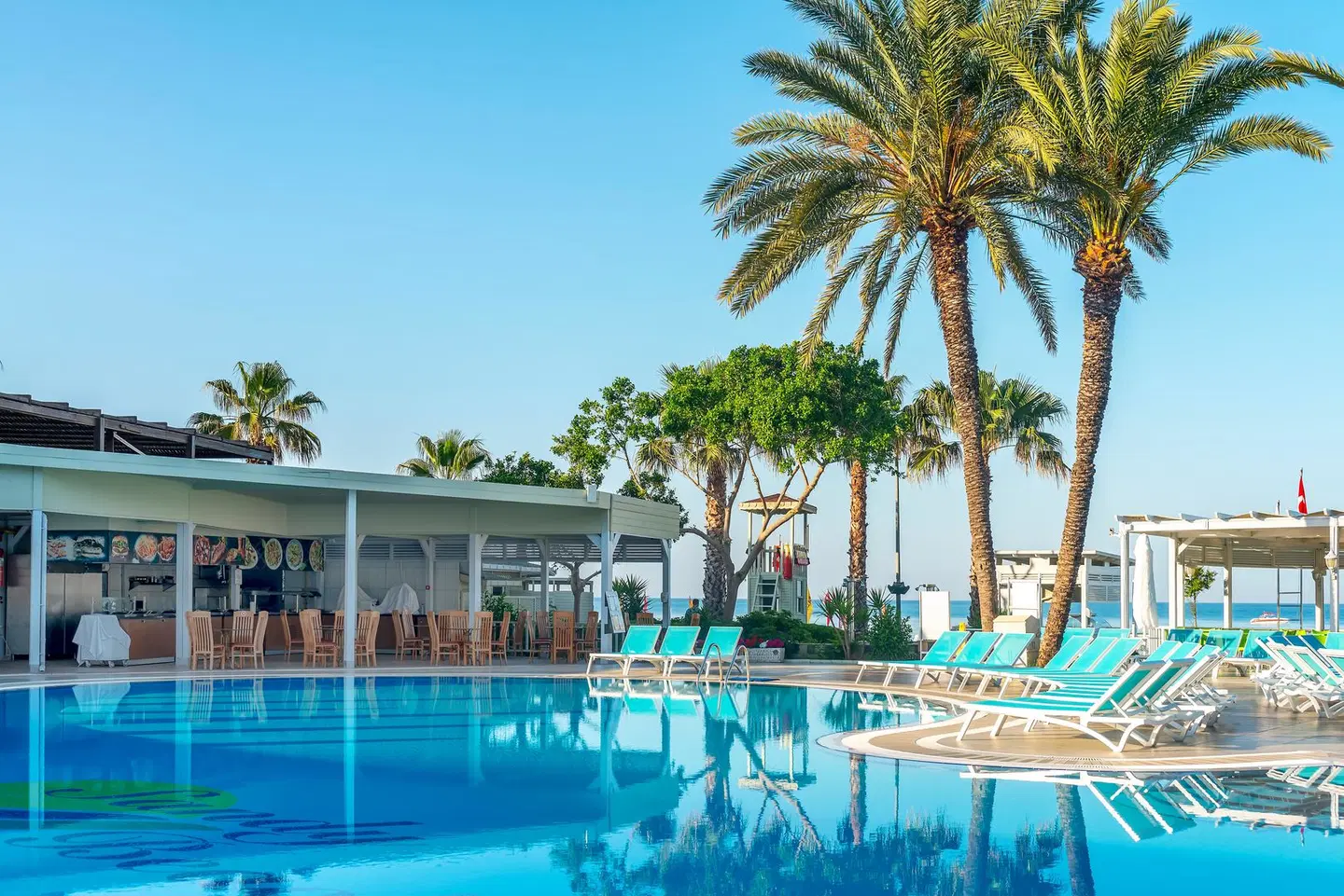 Sandy Beach OUTDOOR_POOL