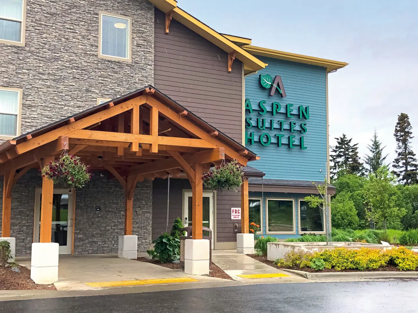 Aspen Suites Hotel Homer EXTERIOR