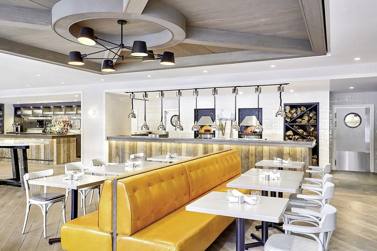 Kananaskis Mountain Lodge, Autograph Collection by Marriott BAR