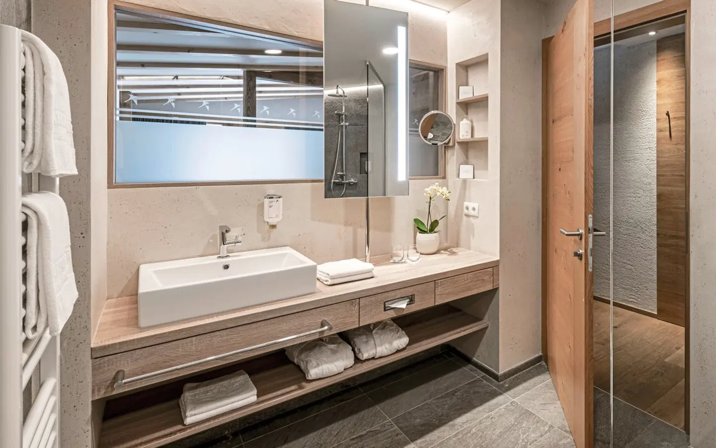 Falkensteiner Hotel & Spa Falkensteinerhof BATHROOM