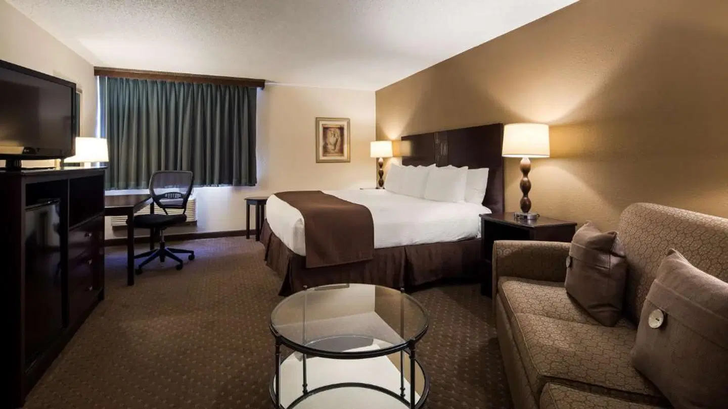 Best Western Plus Seville Plaza Hotel ROOM_EXAMPLE