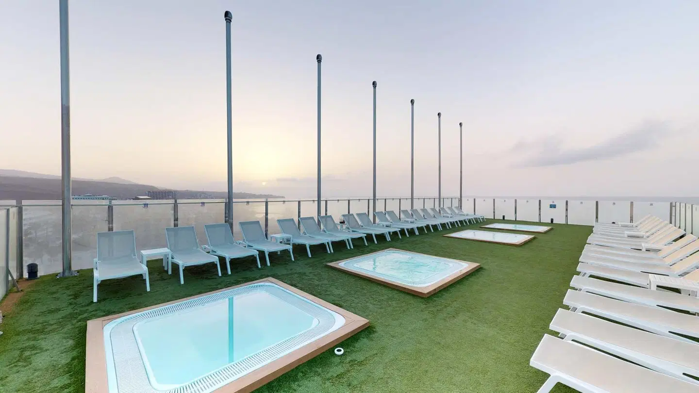 HL Suitehotel Playa del Ingles OUTDOOR_POOL