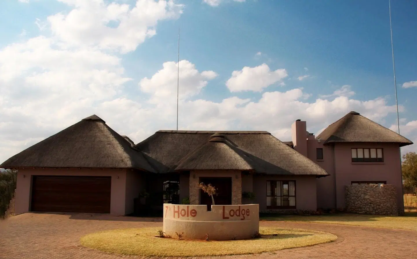 7th Hole Golf Lodge TERRACE