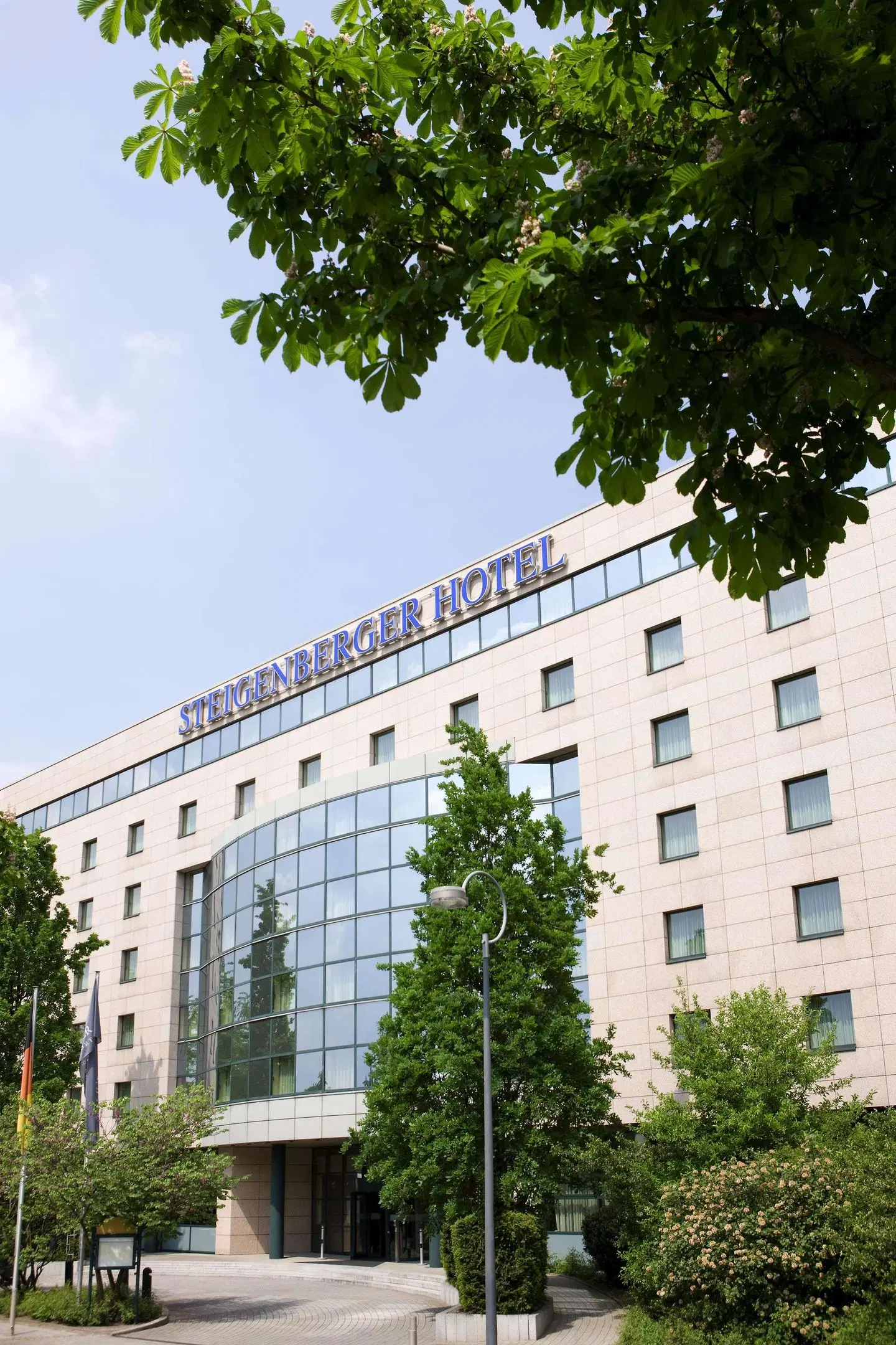 Steigenberger Hotel Dortmund EXTERIOR