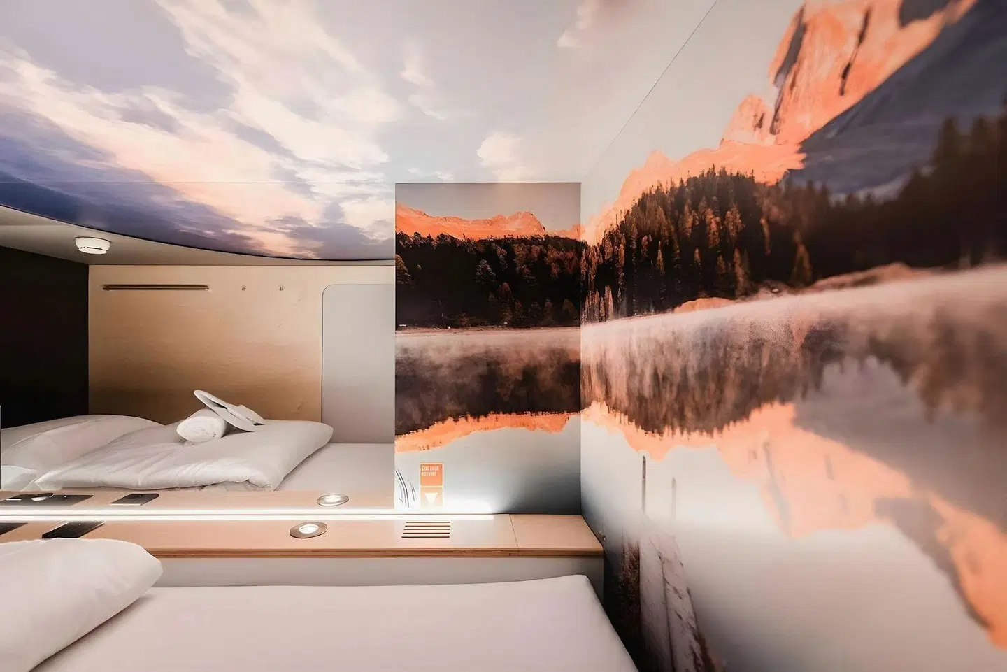 Capsule Hotel - Alpine Garden Zurich Airport ROOM_EXAMPLE