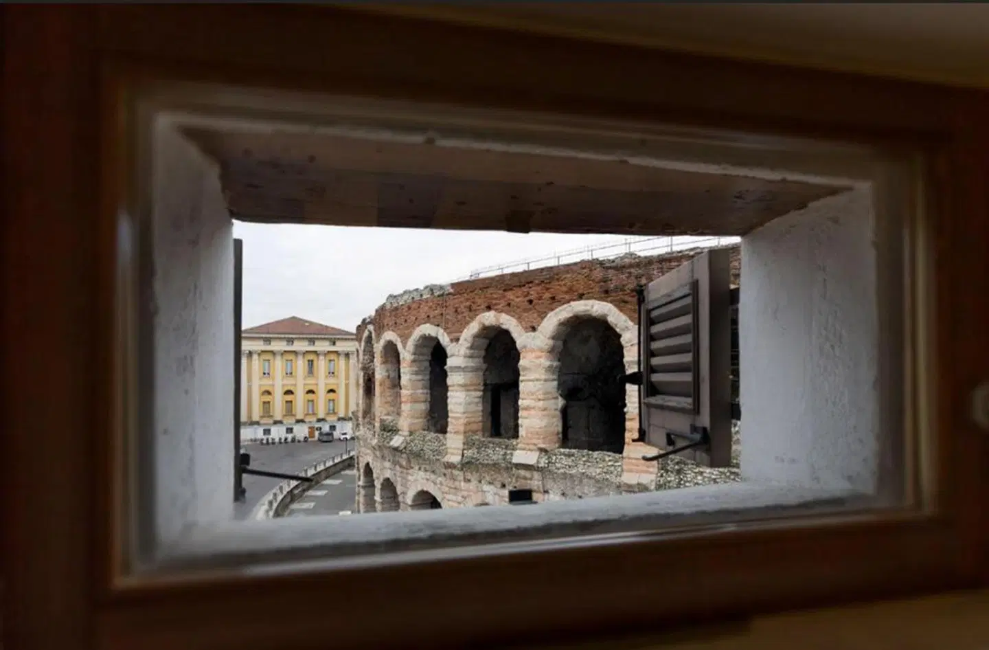 Truly Verona EXTERIOR