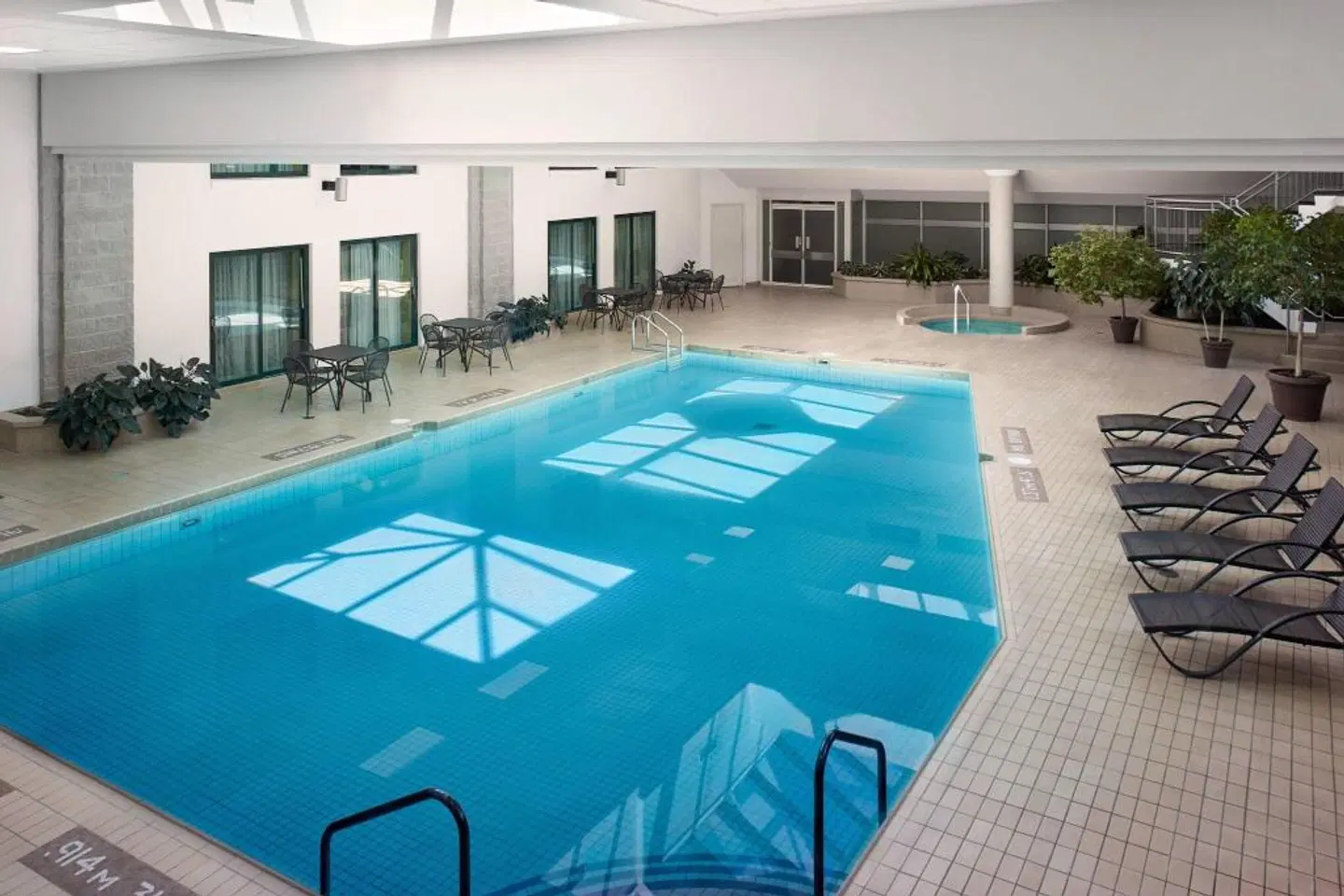 Halifax Marriott Harbourfront Hotel INDOOR_POOL