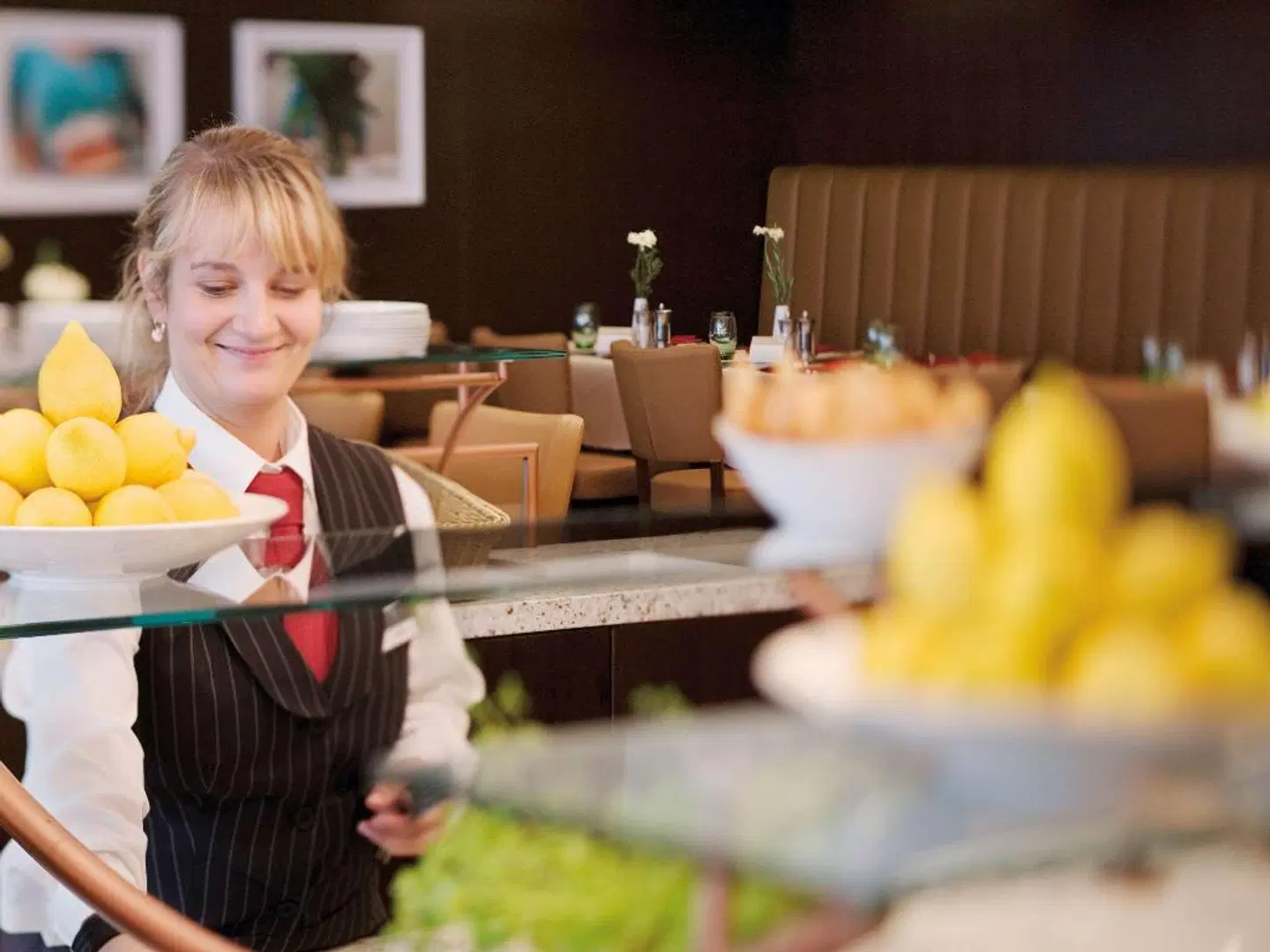 Mövenpick Hotel Frankfurt City PEOPLE