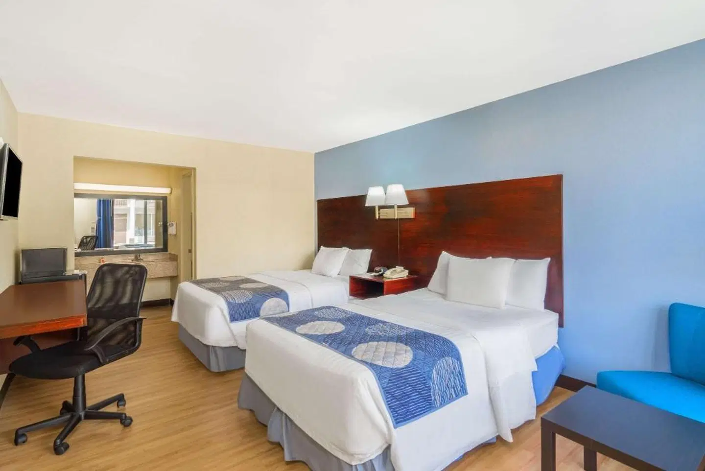 Days Inn by Wyndham Statesville ROOM_EXAMPLE