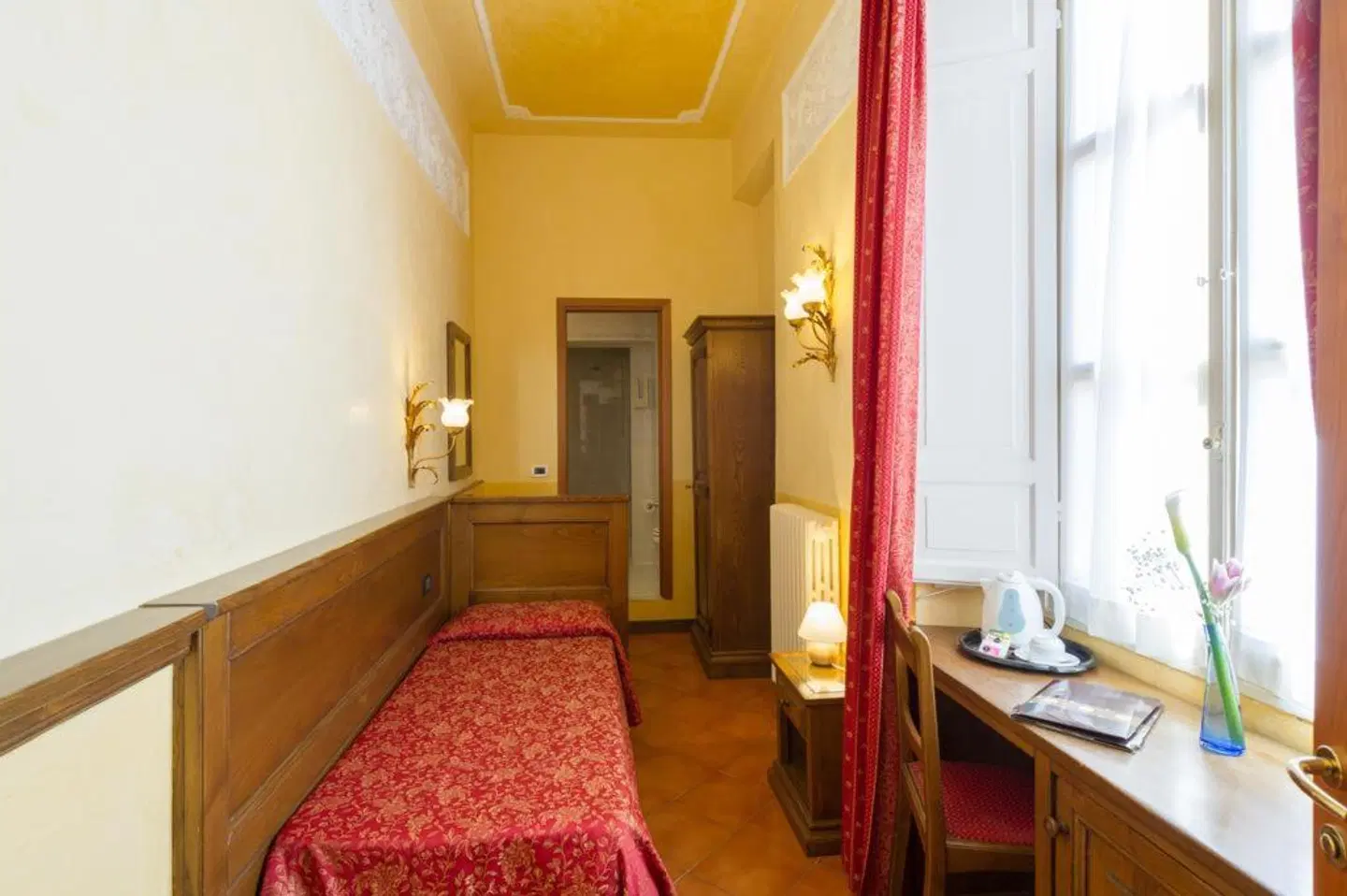 California ROOM_EXAMPLE