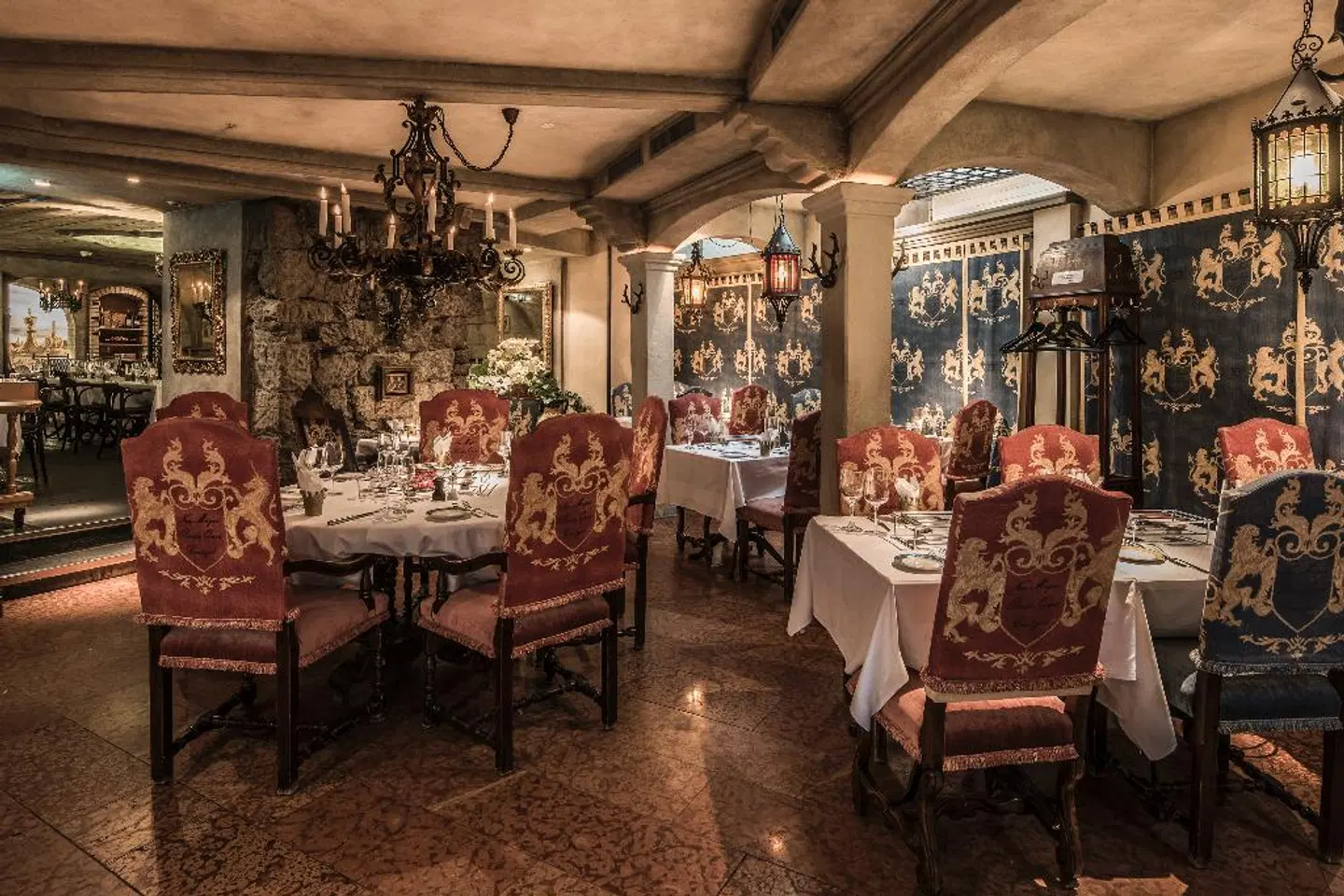 Central Plaza Restaurant