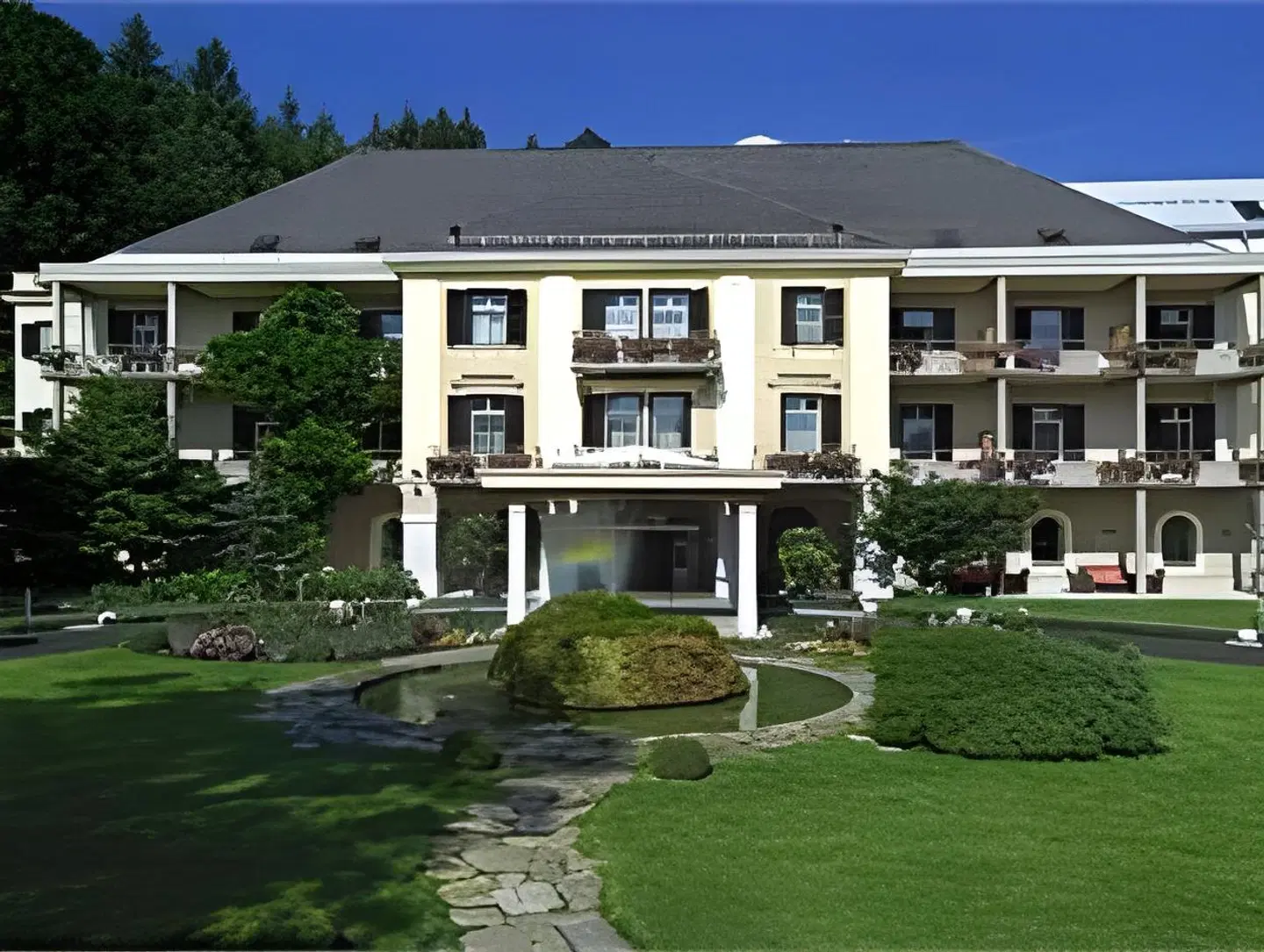 Hotel Warmbaderhof Garten