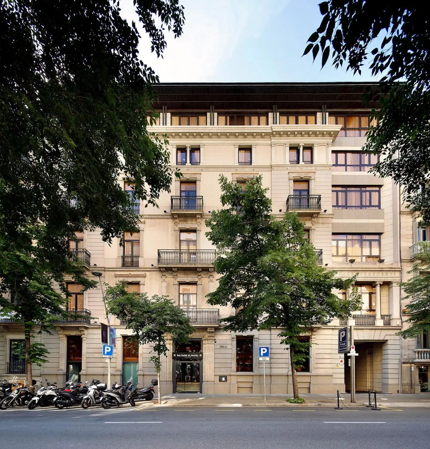 HCC St. Moritz EXTERIOR