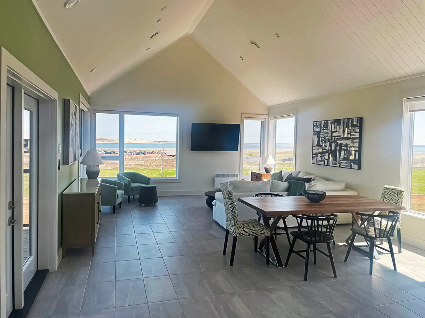 Blackbush Beach Resort Restaurant