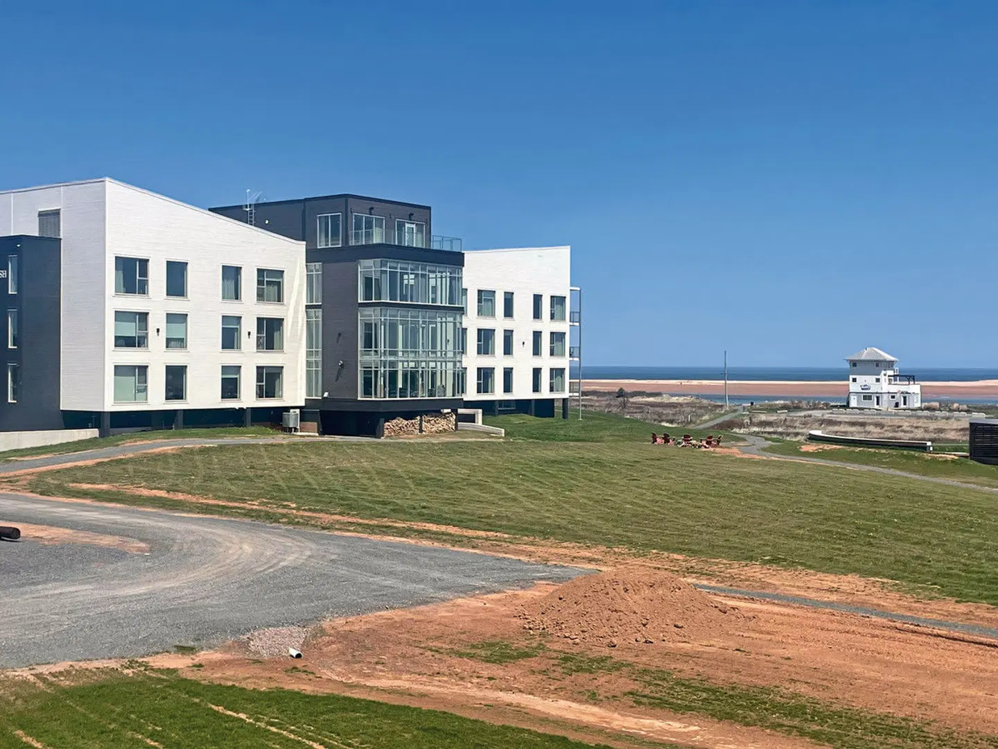 Blackbush Beach Resort EXTERIOR