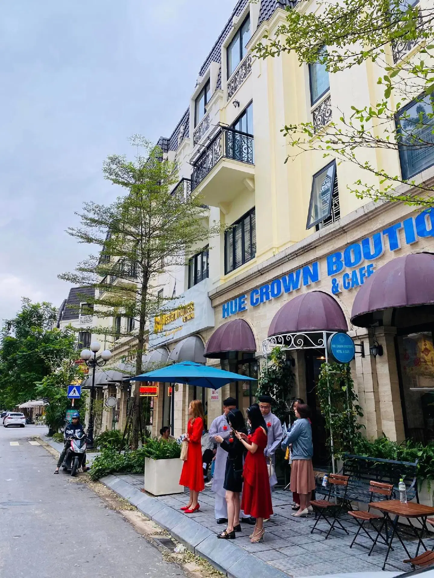 Hue Crown Boutique Hotel EXTERIOR