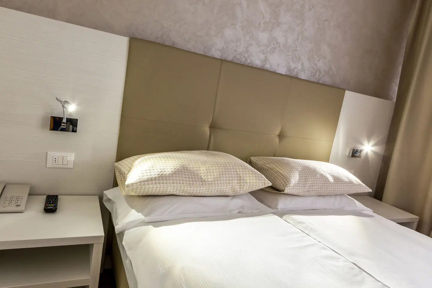 Touring ROOM_EXAMPLE