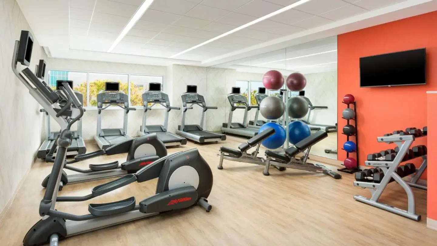 Courtyard by Marriott Santa Monica SPORTS_AND_LEISURE