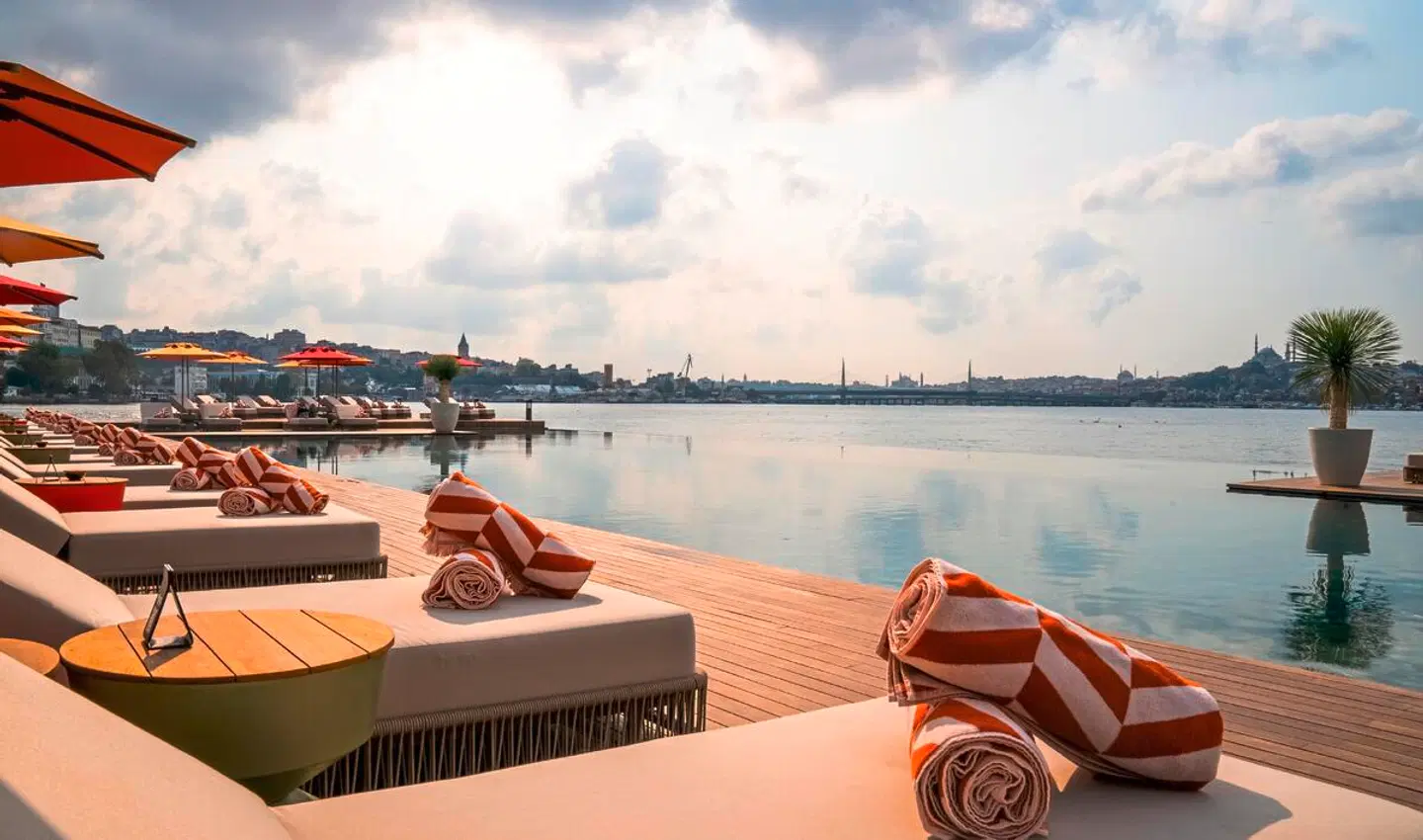 Rixos Tersane Istanbul - Nickelodeon Play Tersane Access Terrasse