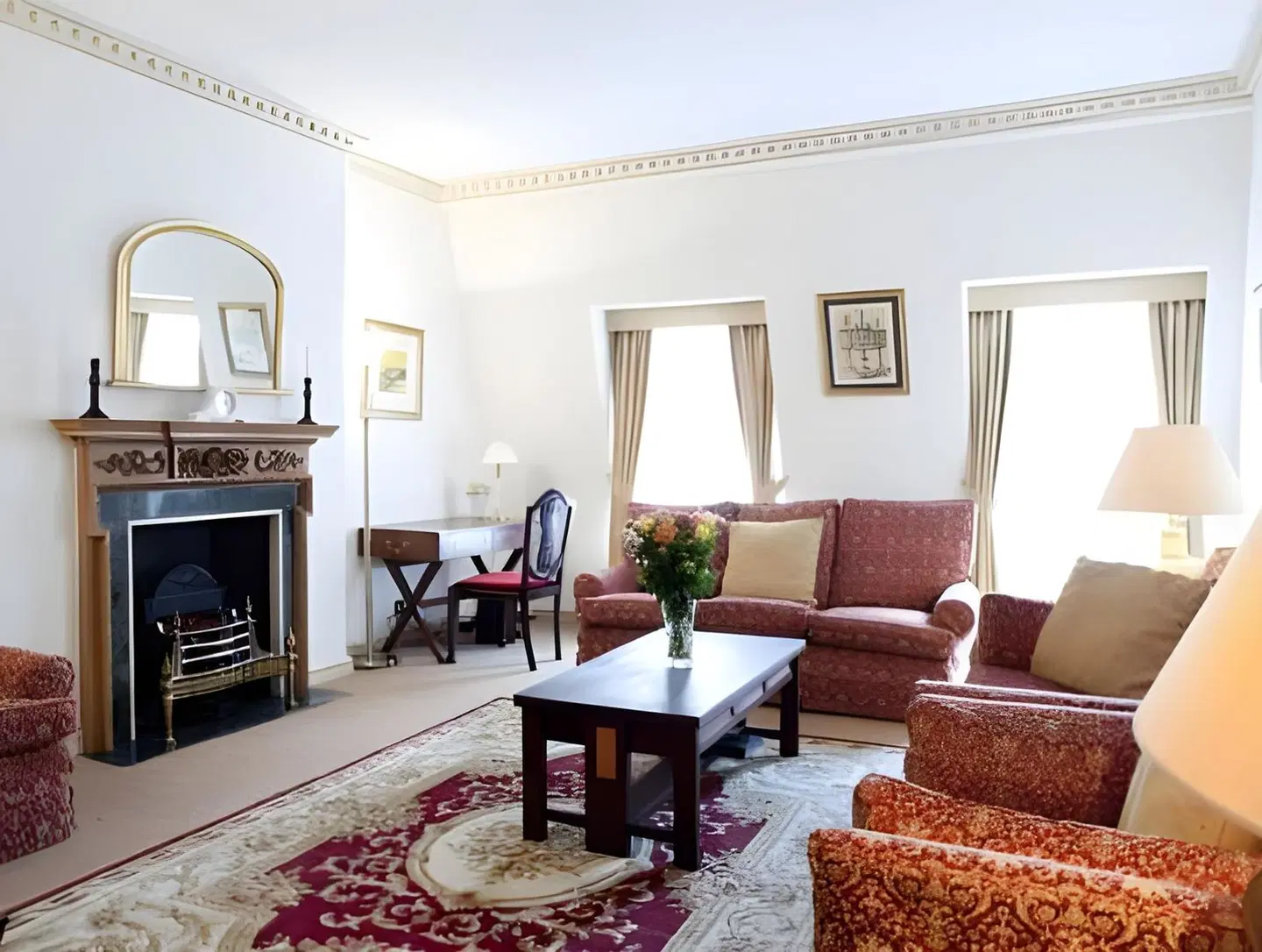 9 Hertford Street LOUNGE_LOBBY