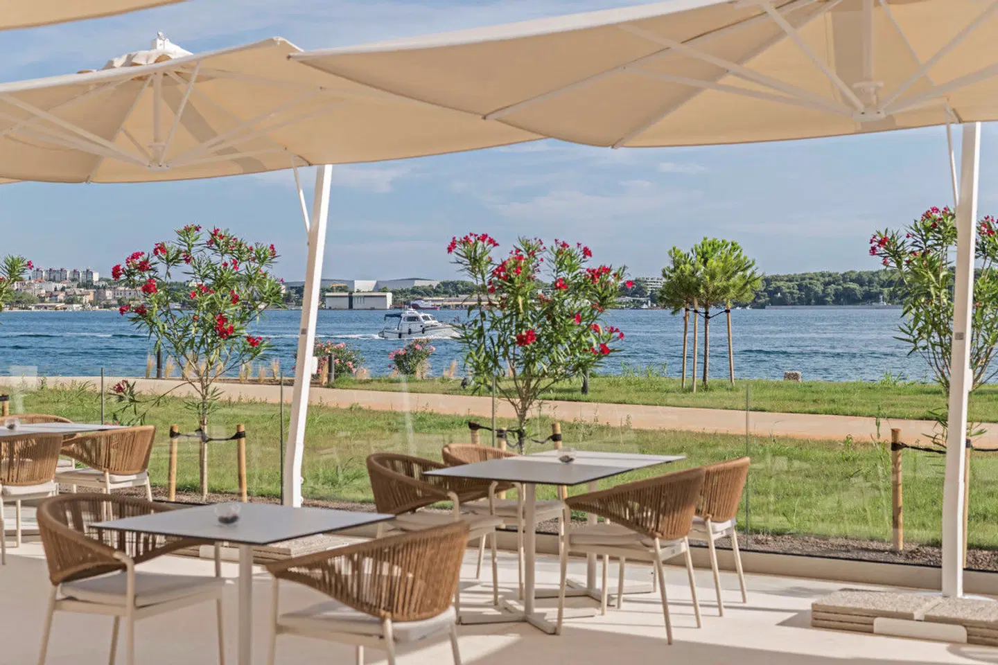 Monumenti Heritage Hotel & Resort TERRACE