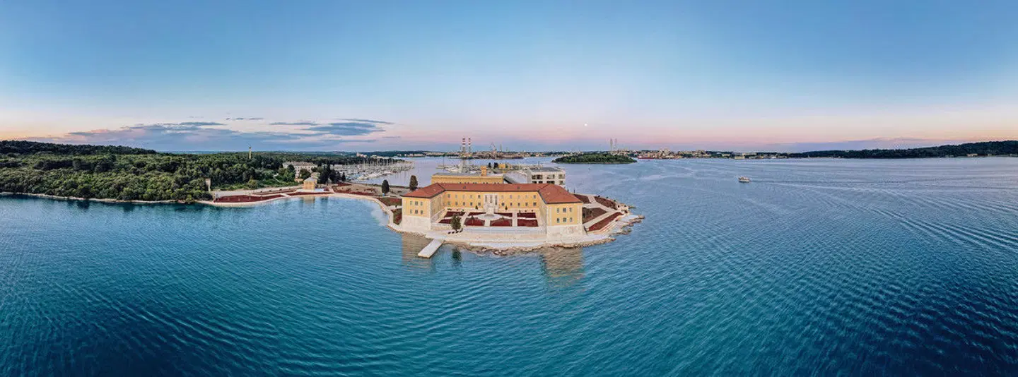 Monumenti Heritage Hotel & Resort EXTERIOR