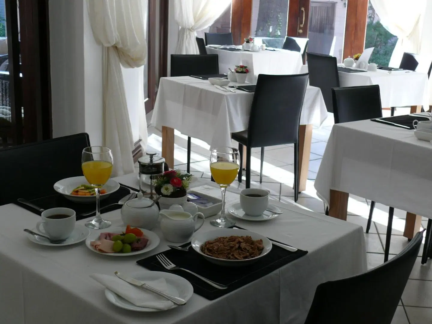 Sandton Lodge Inanda RESTAURANT