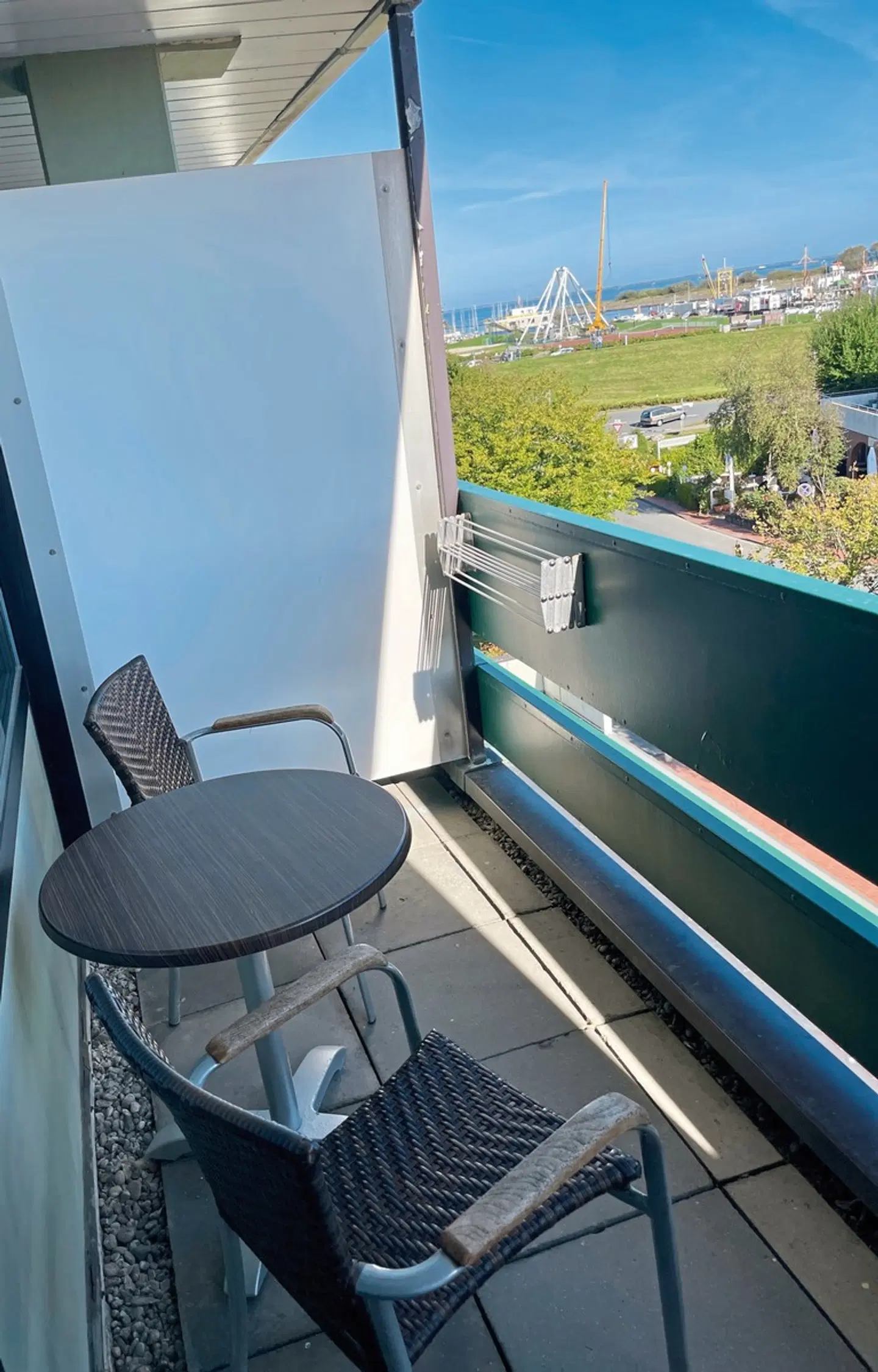 Aquantis Bensersiel Hotel & Ferienwohnungen Terrasse