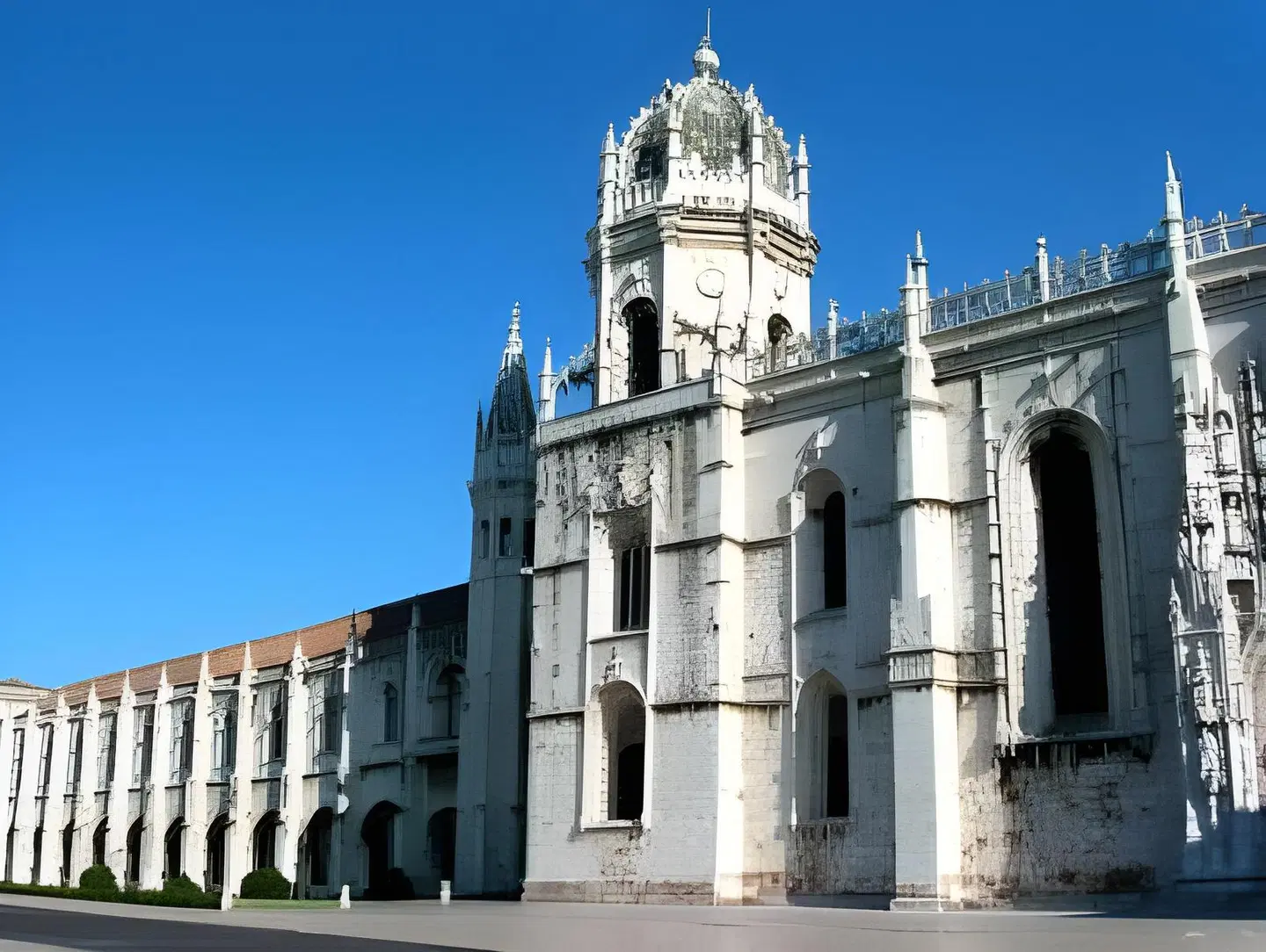 Jeronimos 8 EXTERIOR