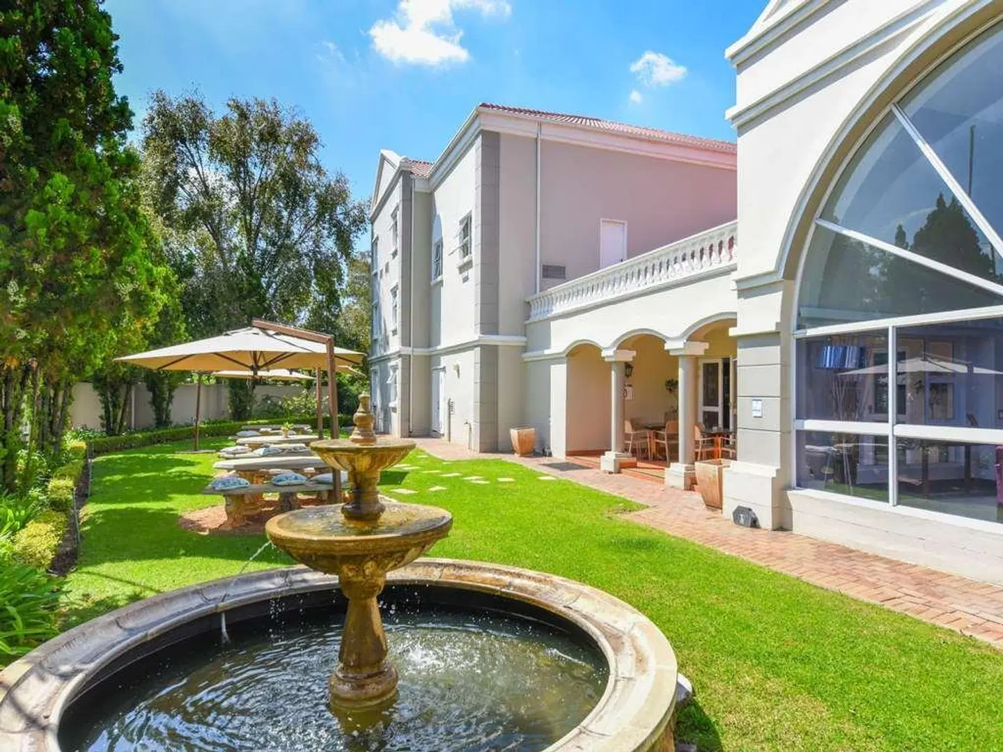 Mercure Johannesburg Randburg Hotel EXTERIOR