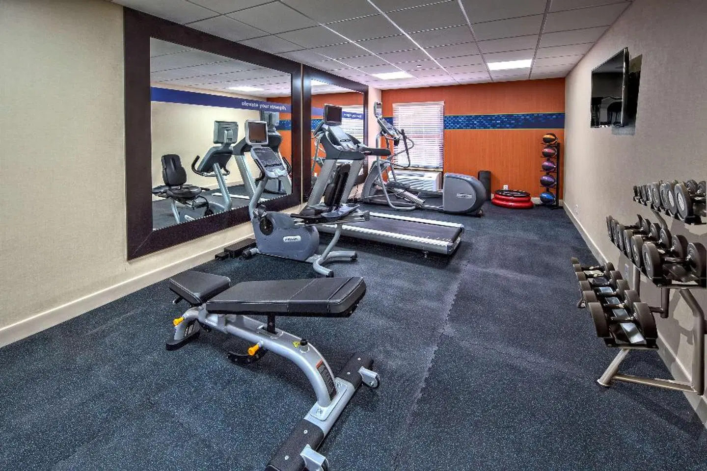 Hampton Inn Orlando-Maingate South SPORTS_AND_LEISURE